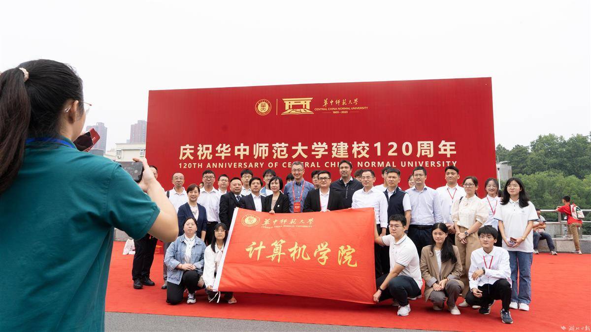 棋牌游戏签到送金